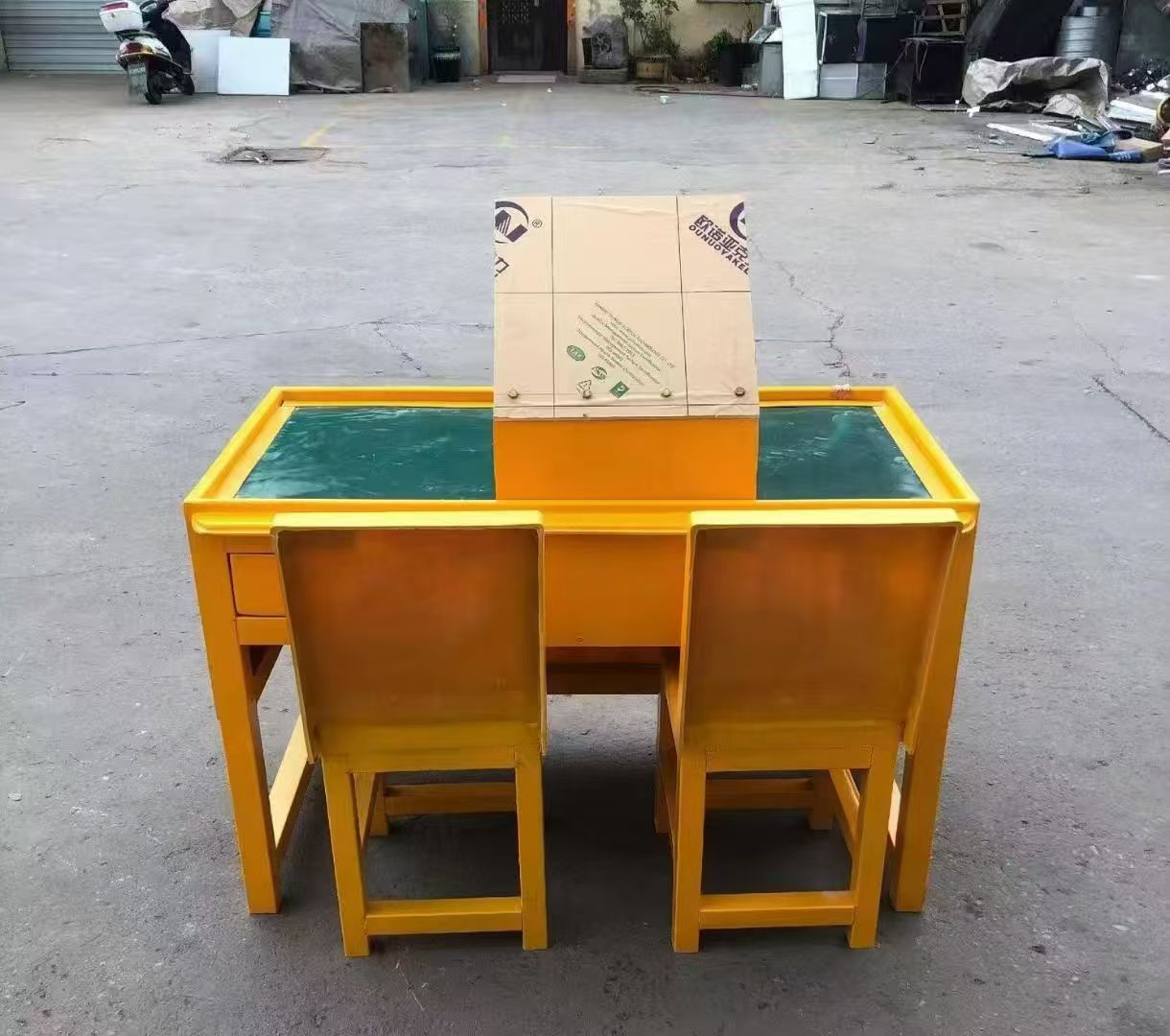松北防静电导通桌井下煤矿火工品发放桌：危险品流转的安全守护者